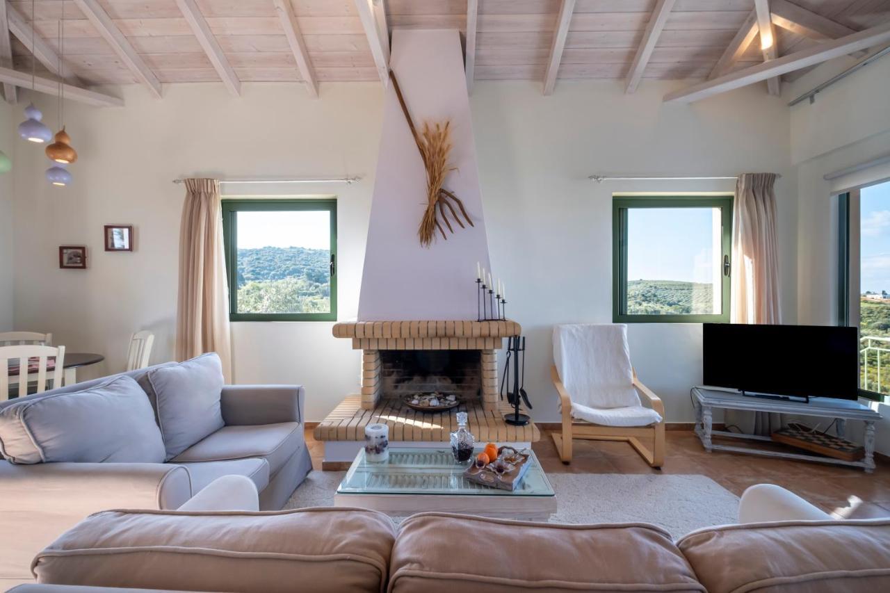 Chamaloni Cottages 피니코운타 외부 사진